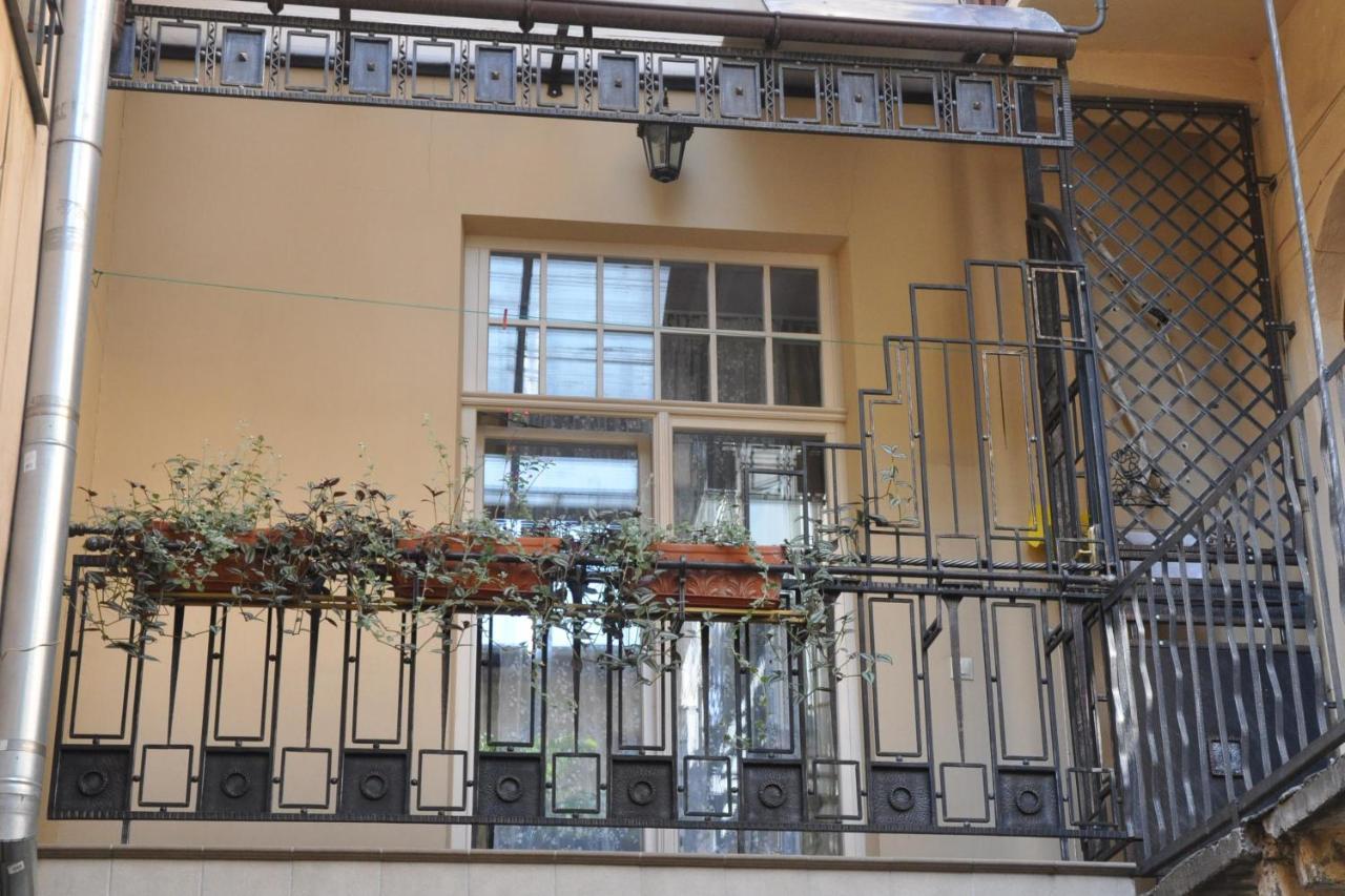 Apartments In Lviv Center Esterno foto